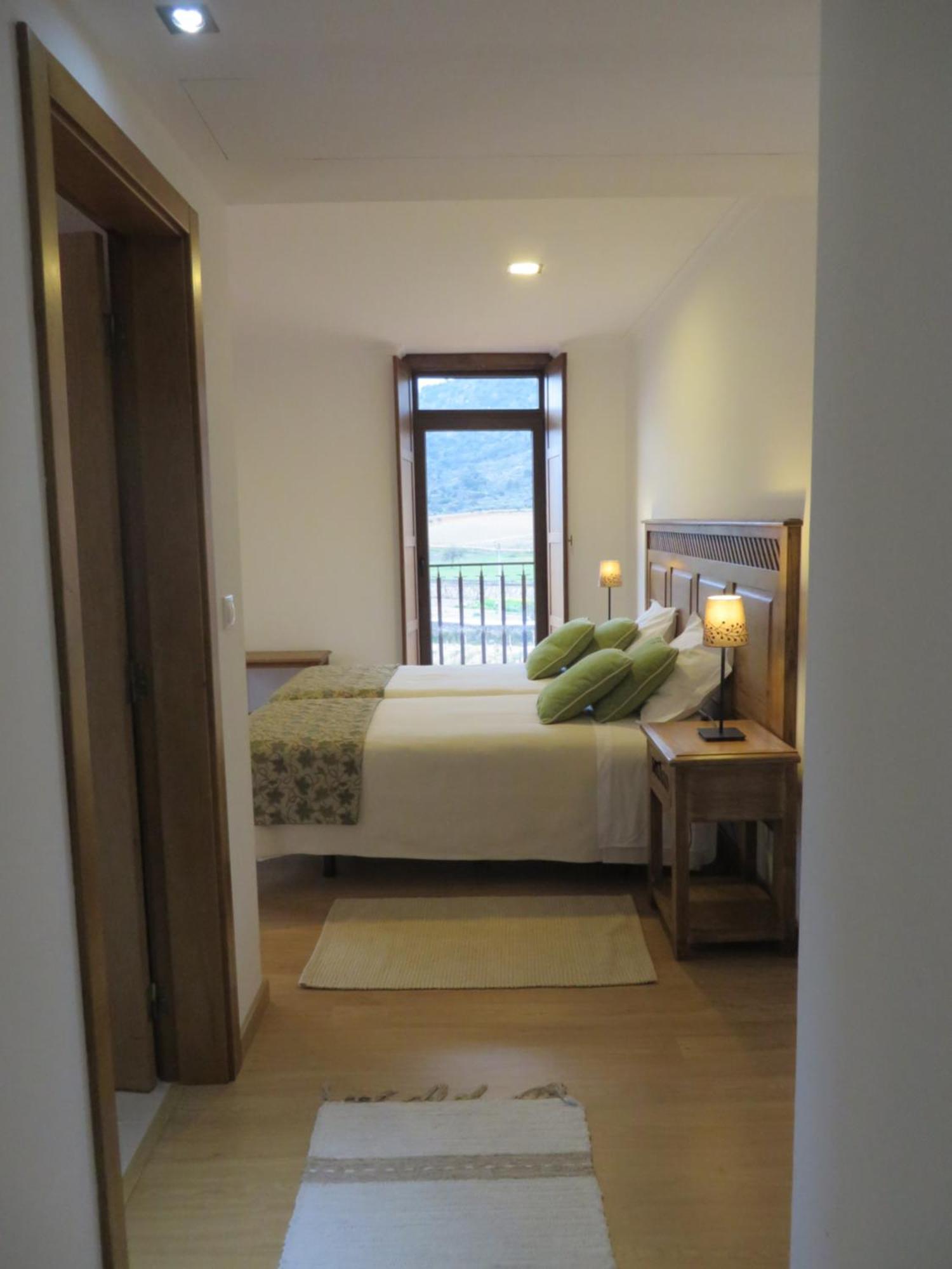 ヴィーラ・フロール Quinta Do Palameヴィラ 部屋 写真